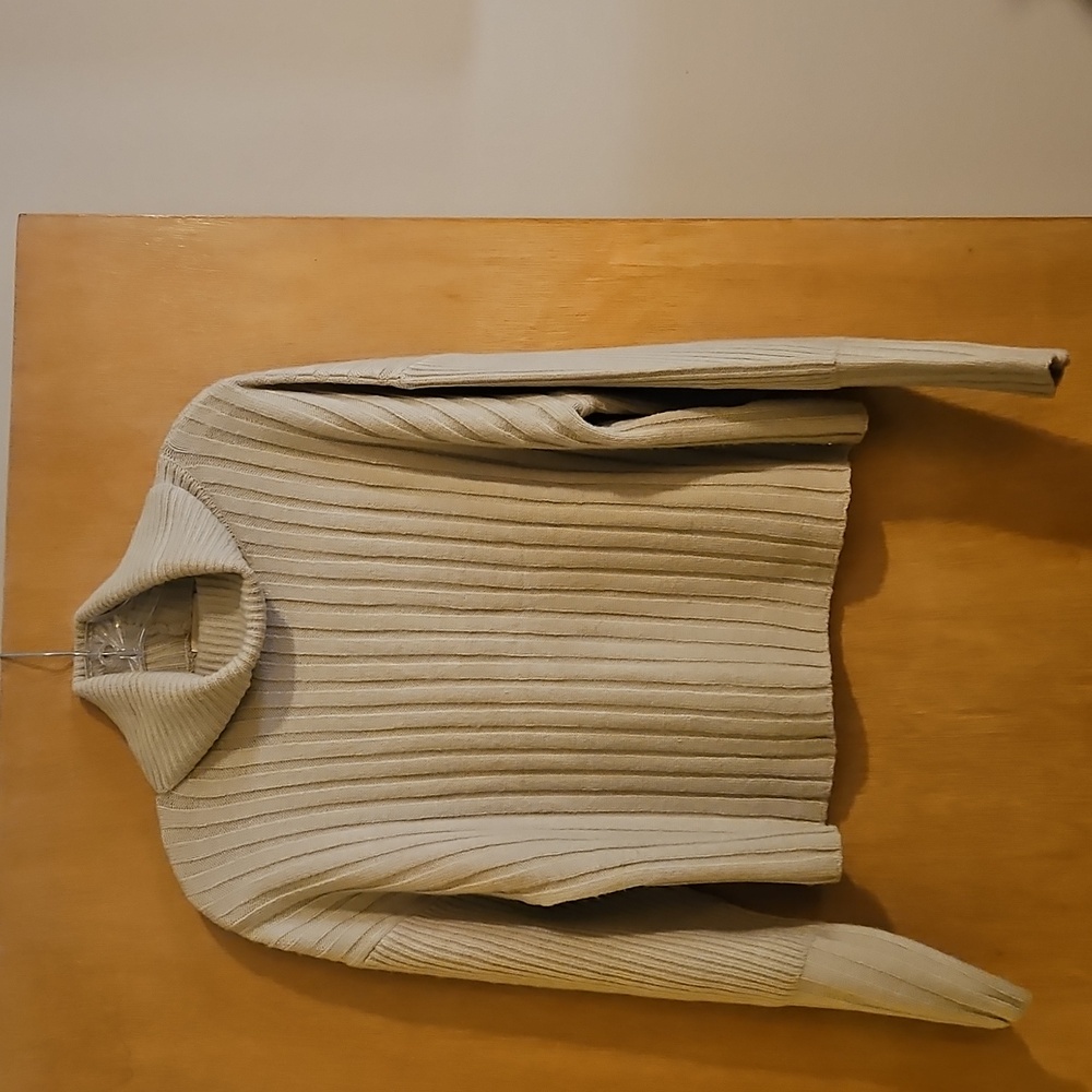Elie Tahari Taupe Knit Sweater